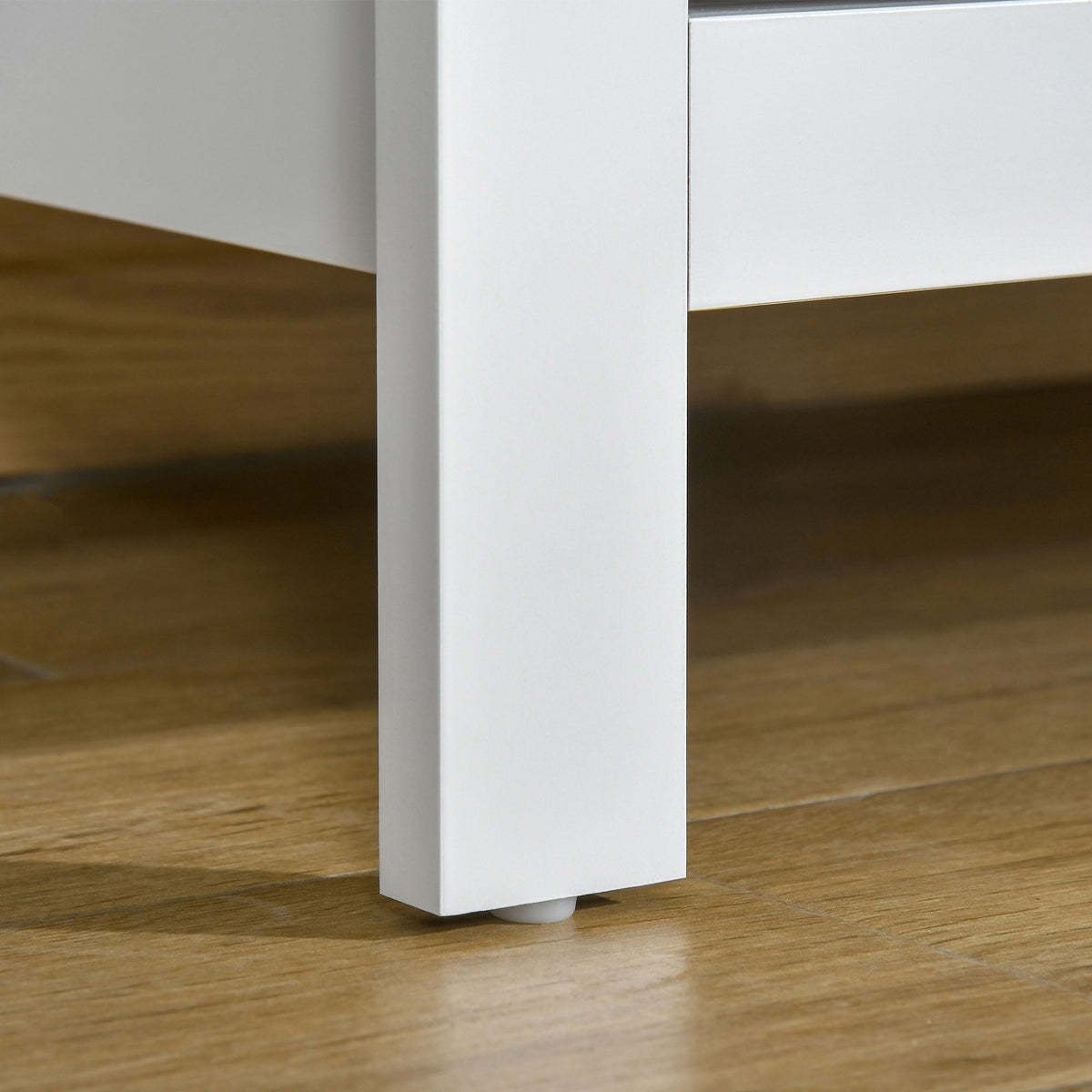 Sutton Wide 5-Drawer Chest in White